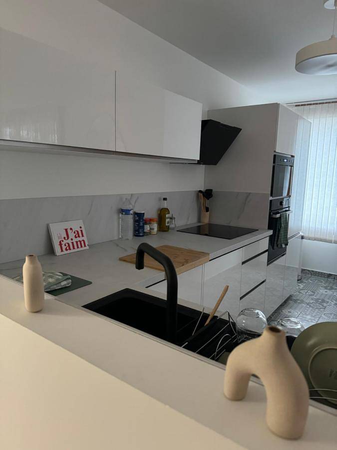 Gîte pour 3 personnes, avec balcon dans La Plaine Saint-Denis - 4