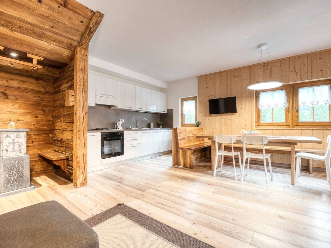 Ganze Wohnung, Chalet Borgo Walser Testa 5 in Macugnaga, Walliser Alpen