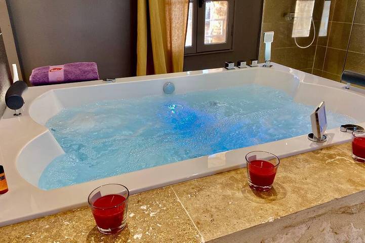 Maison d’hôte pour 2 personnes, avec jardin et piscine à Martignargues - 2