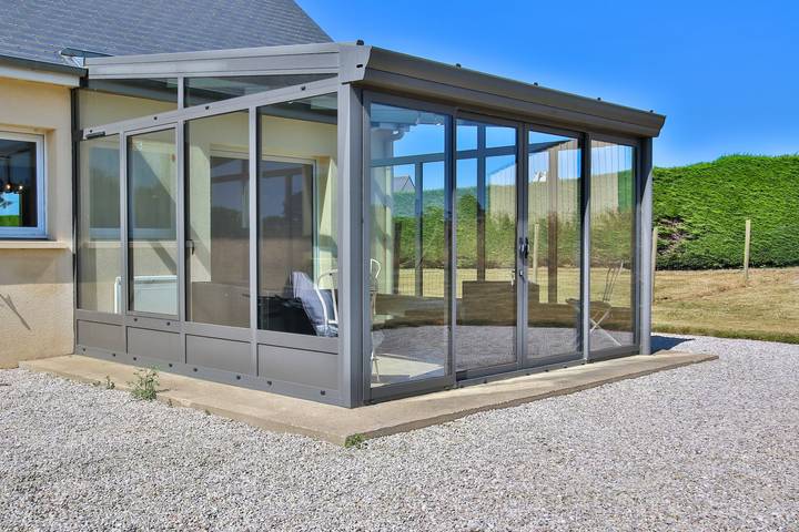 Ferienhaus „Gîte mit Spielzimmer“ mit Terrasse, privatem Garten und Wlan in Montfarville, Cherbourg und Umgebung