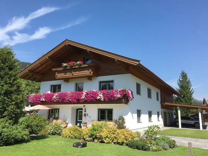 Ferienwohnung für 2 Personen, mit Balkon und Ausblick in Kössen - 2