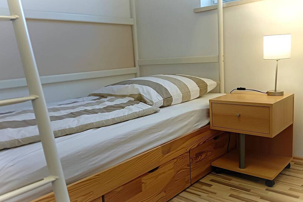 Ganze Wohnung, Gemütliche Ferienwohnung (74 qm) mit Terrasse für bis zu 4 Personen in Kemnath, Ostbayern