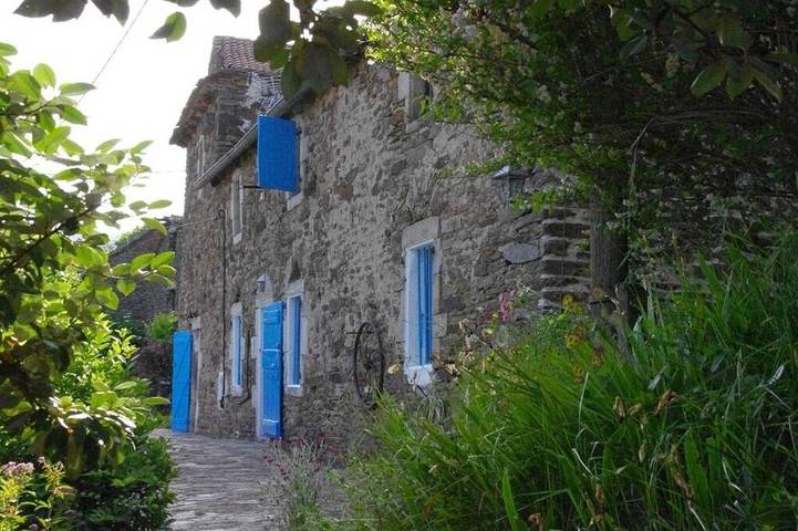 Gîte pour 5 personnes, avec Terrasse et Jardin