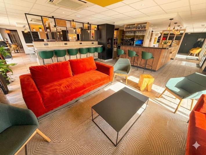 Hôtel pour 3 personnes, avec jardin, animaux acceptés à Buchères - 2