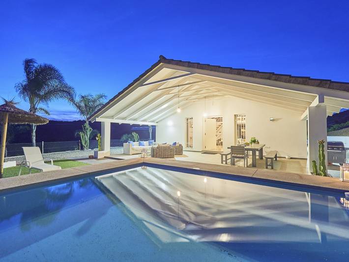 Villa pour 6 personnes, avec jardin et terrasse - 1