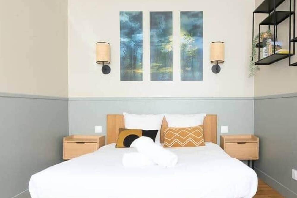 Entire apartment, Le Coeur de Milly, downtown in Milly-la-Forêt, Parc naturel régional du Gâtinais français