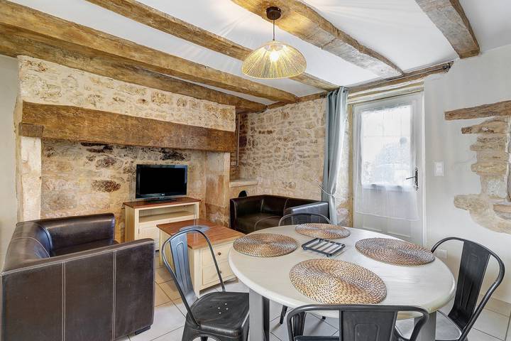 Location de vacances pour 4 personnes, avec jardin, adapté aux familles à Jayac - 4