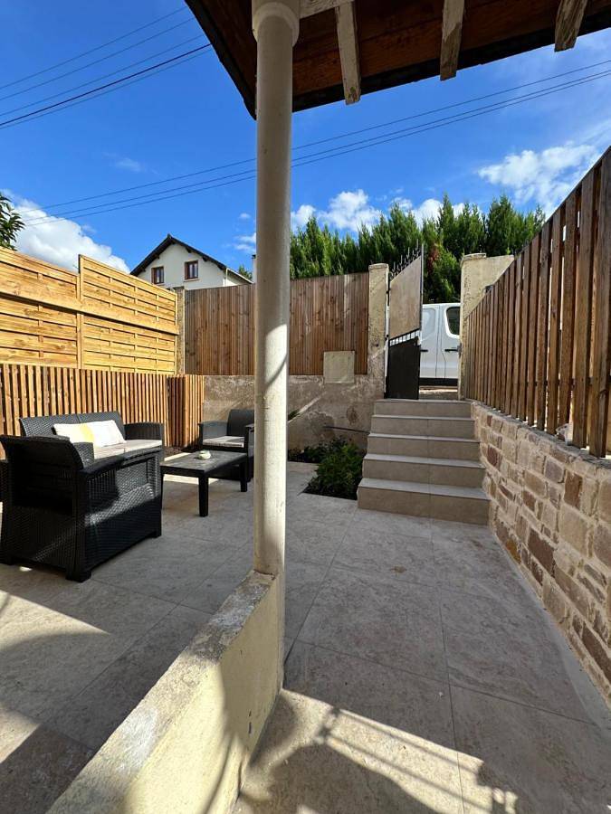 Appartement de vacances entier, Logement avec entrée indépendantes a 25 min de Paris en Rer in Yerres, Essonne