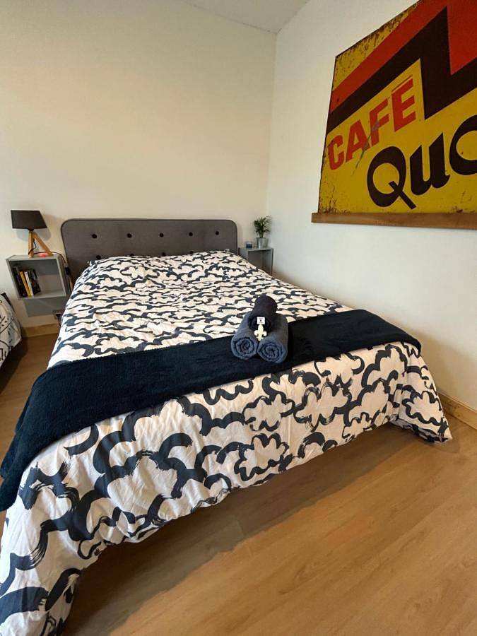 Location de vacances pour 4 personnes, avec piscine et jardin à Épeigné-les-Bois - 3