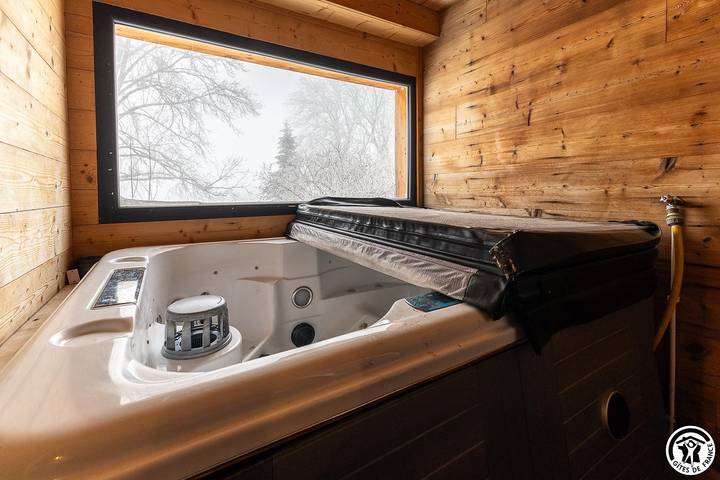 Gîte pour 8 personnes, avec jardin ainsi que jacuzzi et sauna à Besse-et-Saint-Anastaise - 3