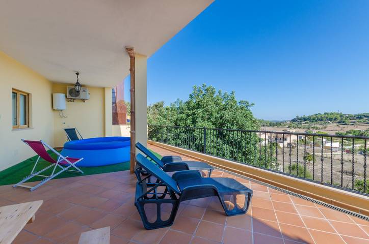 Casa de férias 'Can Nadal - Adults Only' com vista para a montanha, Wi-Fi e ar condicionado in Sineu, Maiorca Centro