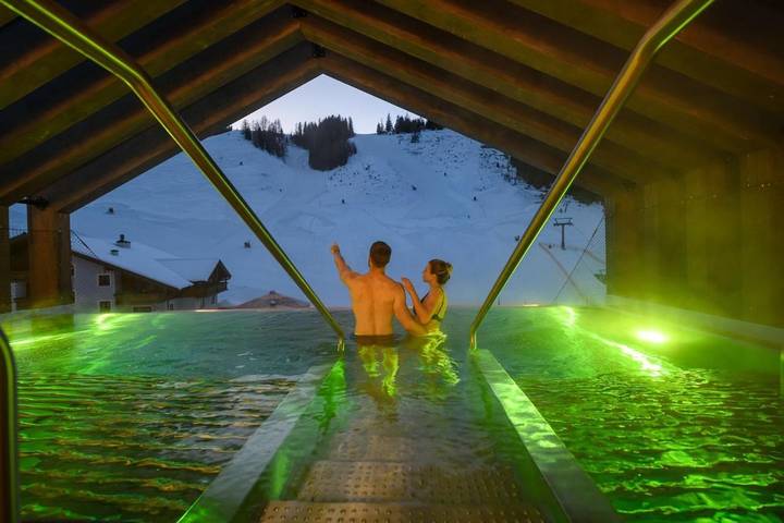 Hotel für 5 Personen, mit Balkon und Pool sowie Sauna und Ausblick am Zauchensee