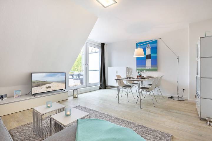 Ganze Wohnung, Verbringen Sie ruhige Tage in modernem, designorientiertem Ambiente in Wenningstedt, Sylt