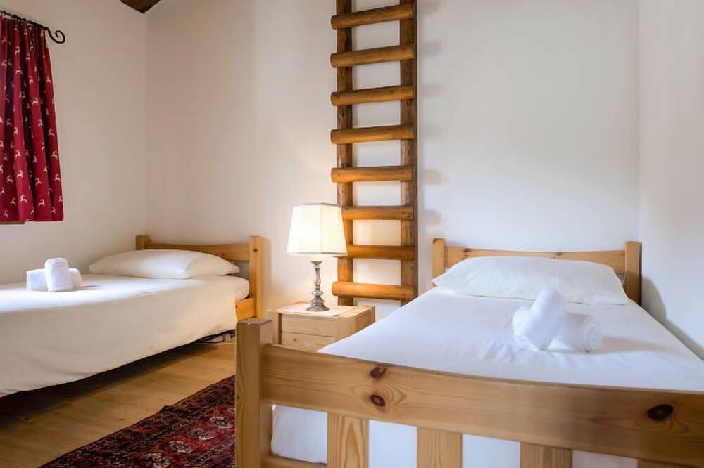 Ganze Wohnung, Chesa Chanella 5 in La Punt-Chamues-ch, Sankt Moritz