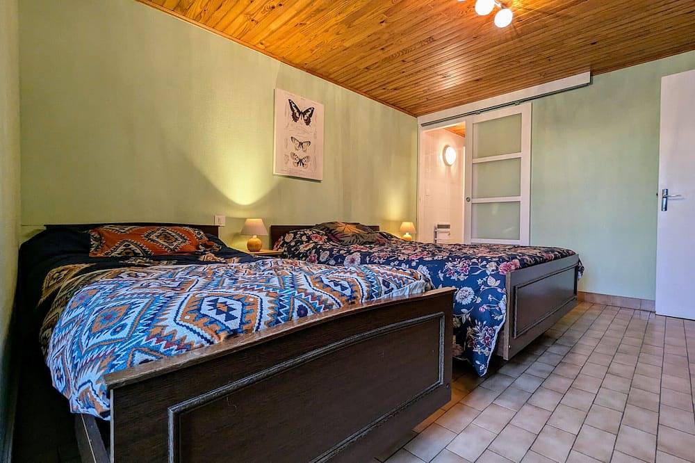Gîte familial en Haute-Loire avec terrain clos, à proximité de l'Ardèche et des stations de ski in Freycenet-la-Tour, Mézenc