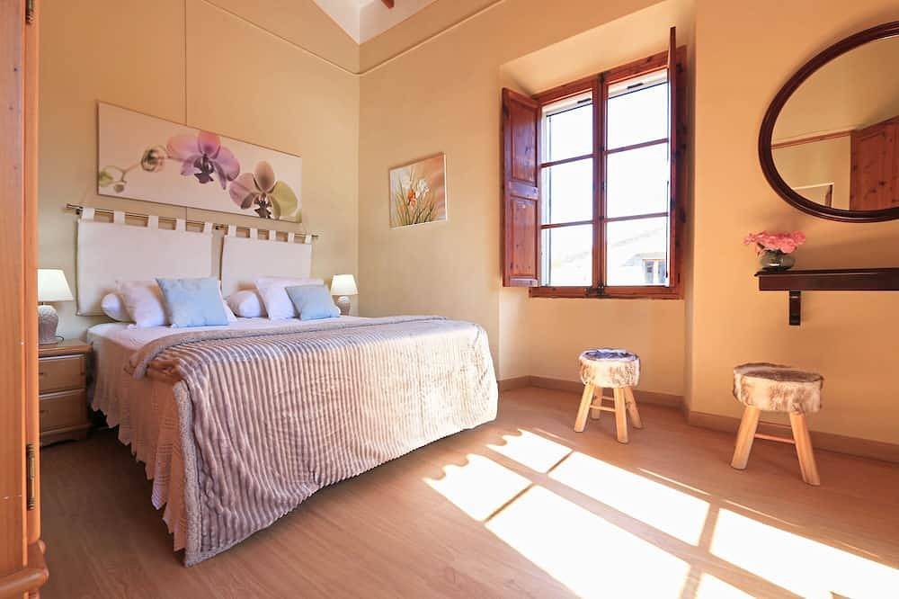 Sa Torre: Landgut mit individuellen Bereichen, Garten , Klimaanlage, Pool, Wifi in Santa Maria del Cami, Mallorca Inselmitte