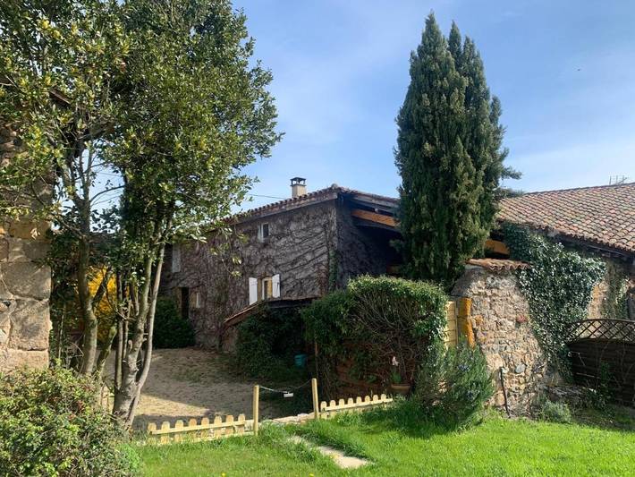 Location de vacances pour 4 personnes, avec jardin à Saint-Romain-de-Popey