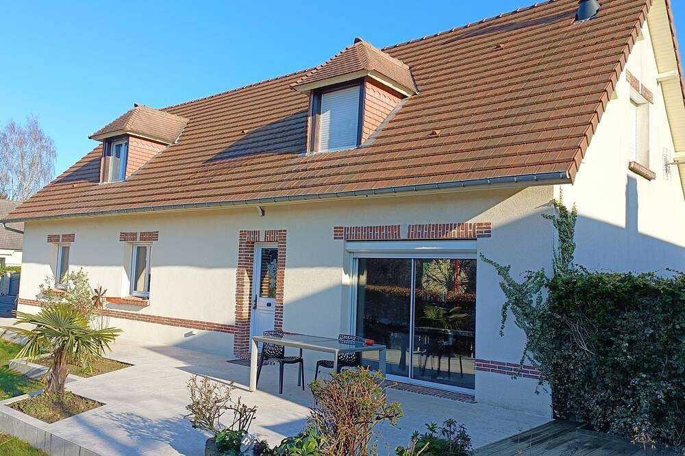 Maison Optiku Cormeilles in Cormeilles, Région de Bernay