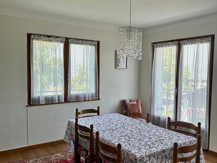 Appartement entier, Appartement spacieux à Évian avec parking et animaux admis in Évian-les-Bains, Région de Thonon-les-Bains