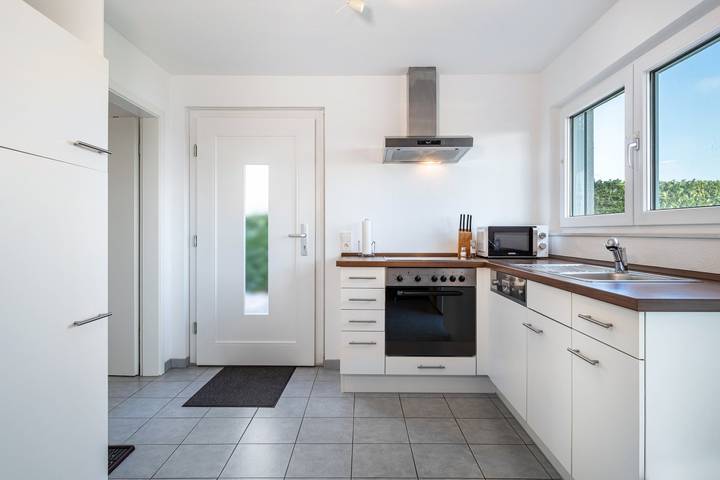 Ganze Wohnung, Ferienwohnung 'Kienast' mit Bergblick, privater Terrasse und Wi-Fi in Markdorf, Region Bodensee-Oberschwaben