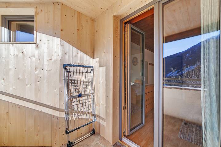 Gasthof Kirchsteiger 'Zimmer 8' with Lake View, Shared Terrace and Wi-Fi in Santa Valburga d'Ultimo, Ulten