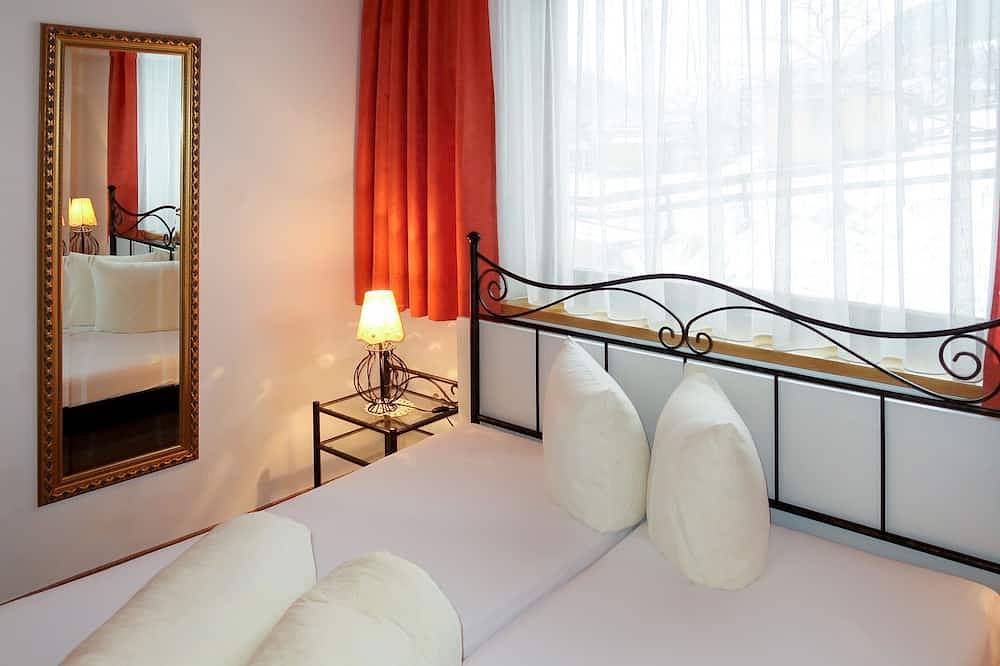 Geheel appartement, Martina by Interhome in Glockturmkamm, Pfunds