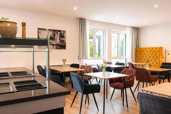 Hotel für 2 Personen, mit Terrasse und Garten sowie Pool und Sauna in Illmitz - 2