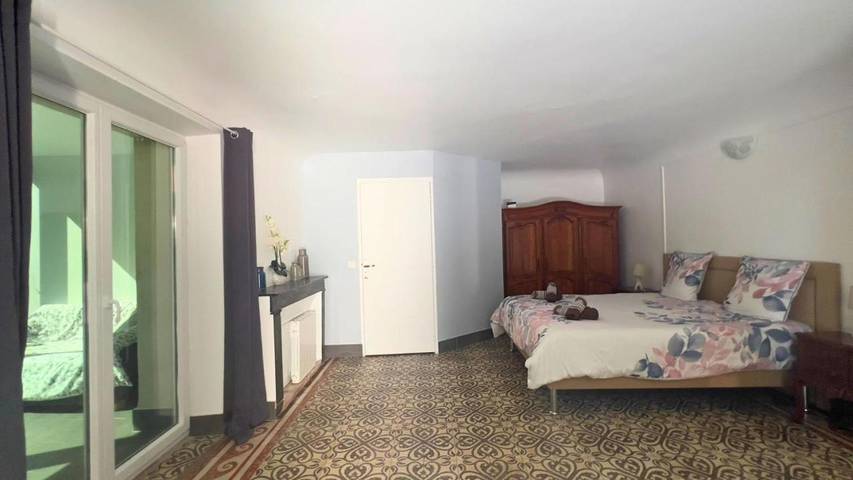 Location de vacances pour 6 personnes, avec jardin et jacuzzi ainsi que terrasse et piscine à Mas-Saintes-Puelles - 2