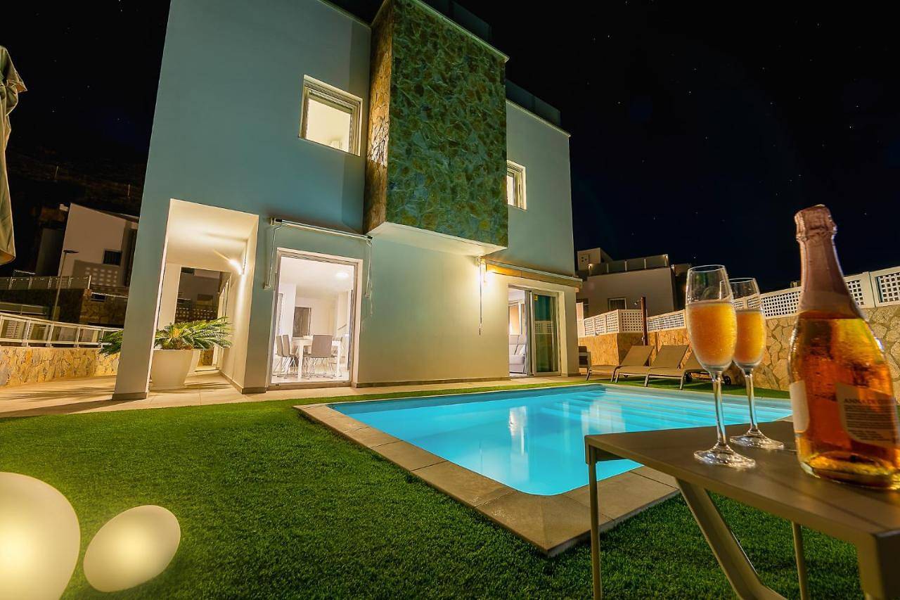 Villa Rosa-Soleada Villa Privada con Piscina Climatizada & Wifi en Tauro-Mogán in Pueblo de Tauro, Mogán