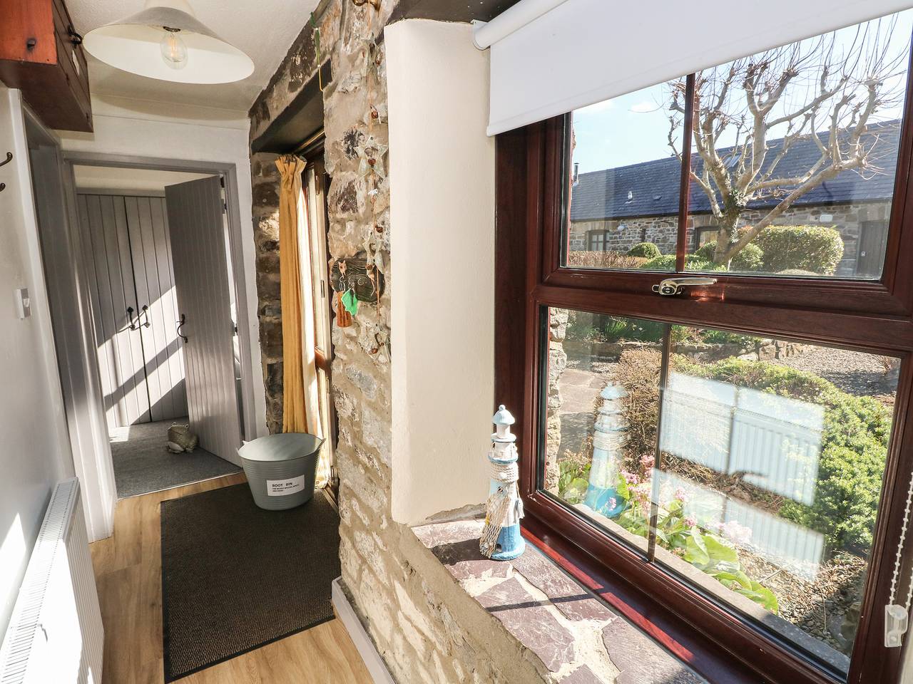 Corner Cottage in Broad Haven, Pembrokeshire