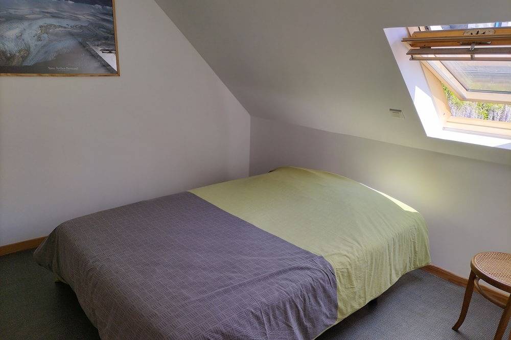 Maison en pierres rénovée, Plouzelambre, Côtes d'Armor in Plouzélambre, Ceinture Dorée