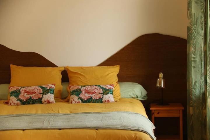 Chambre d’hôte pour 2 personnes, avec jardin et terrasse ainsi que piscine et vue à La Garde-Adhémar - 3