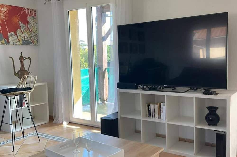 Entire apartment, Superb city center apartment in quiet private garden in Tournefeuille, Haute-Garonne