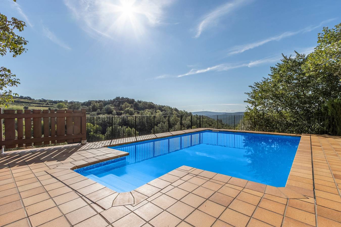 Casa de vacaciones 'Mas Vilardaga' con vistas a la montaña, Wi-Fi y aire acondicionado in Baronía de Rialp, Noguera