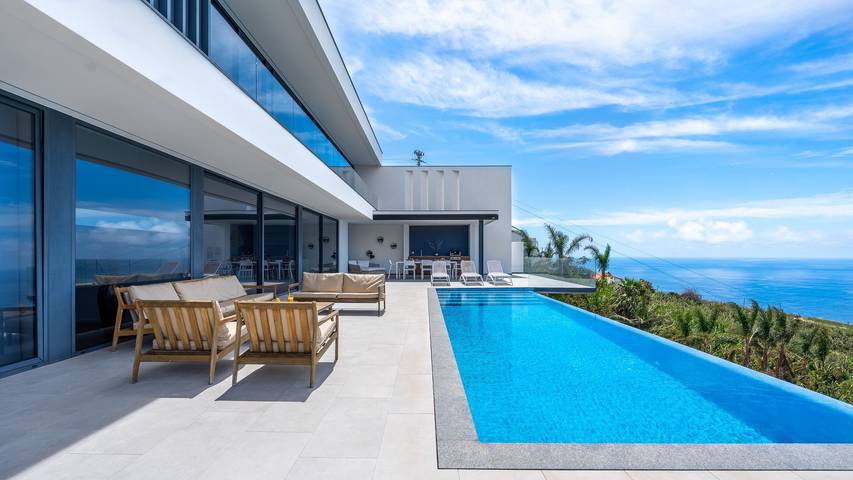 Casa de férias para 8 pessoas, com Vista para o mar e Varanda e ainda Terraço and Jardim em Tabua