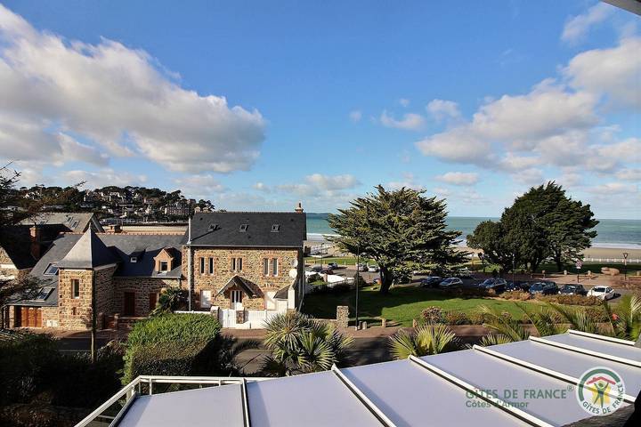 Gîte pour 6 personnes, avec terrasse et jardin à Perros-Guirec