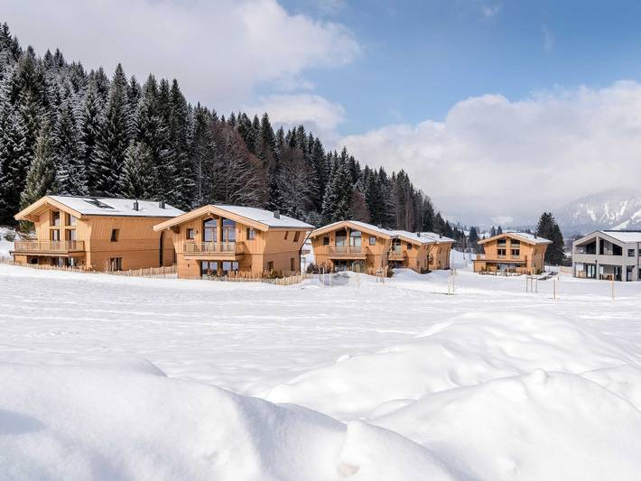 Hotel für 3 Personen, mit Balkon und Garten sowie Pool und Sauna in Schattwald
