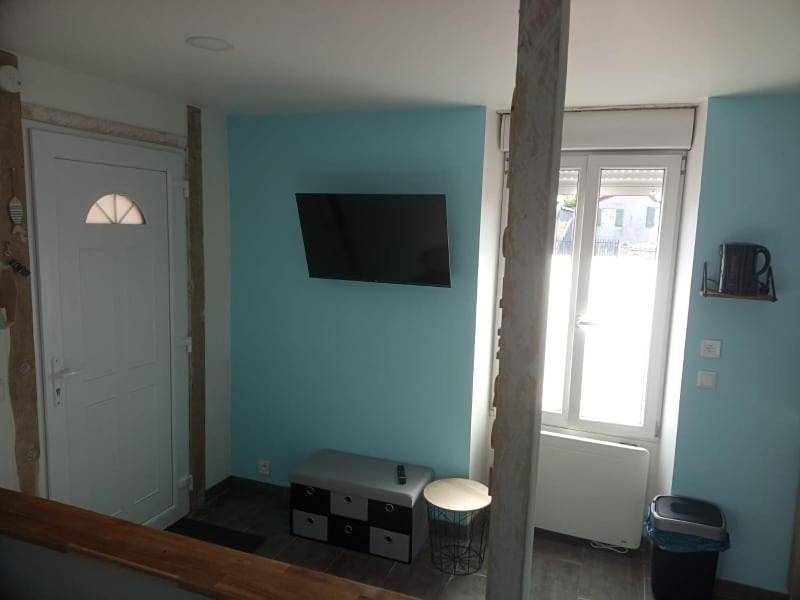 Appartement entier, Studio thème Oléron à Valdivienne in Valdivienne, Vienne (France)
