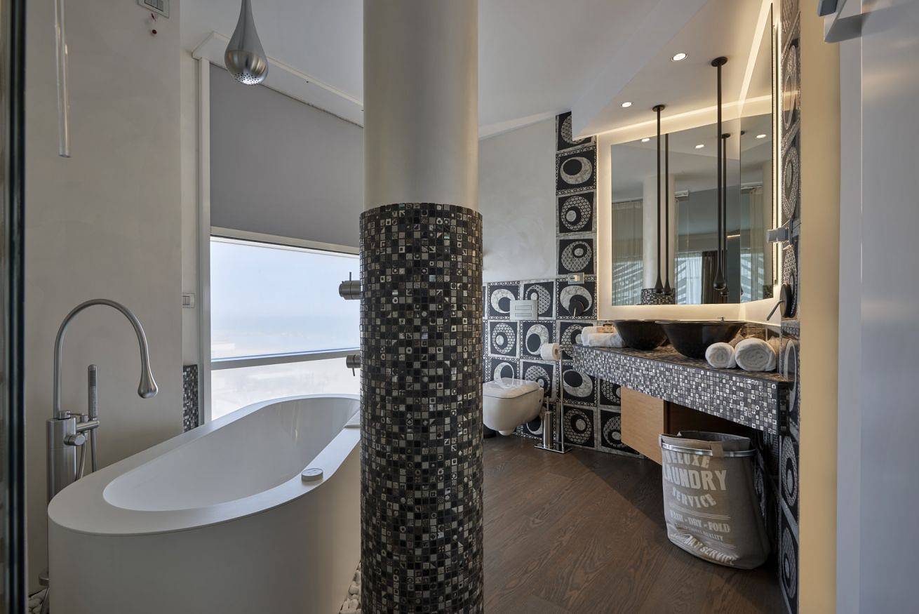 Ganze Wohnung, Luxurious Apartment Sea Front in Fontespina, Adriaküste Marken