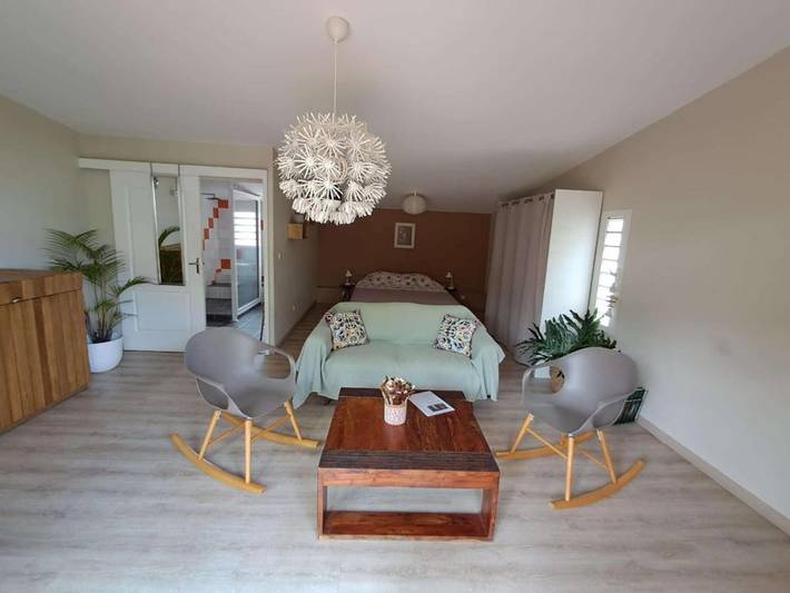 Appartement de vacances pour 2 personnes, avec terrasse ainsi que jardin et vue, animaux acceptés