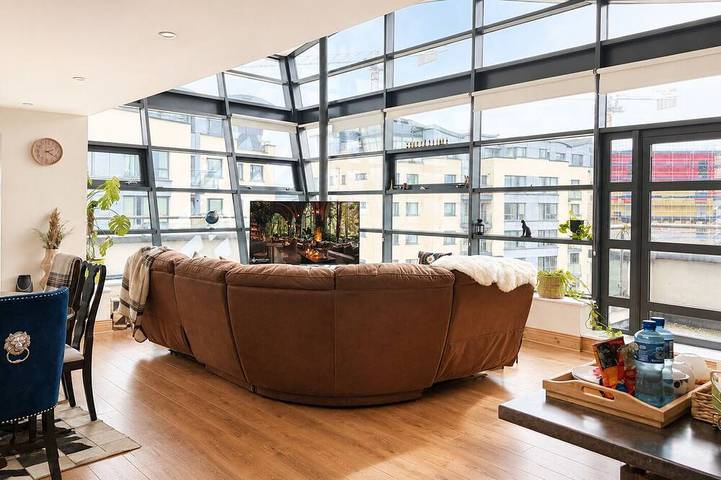 Ferienwohnung für 4 Personen, mit Garten und Balkon in Cork