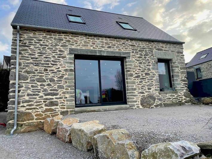 Gîte pour 5 personnes, avec vue et jardin, adapté aux familles à Digosville