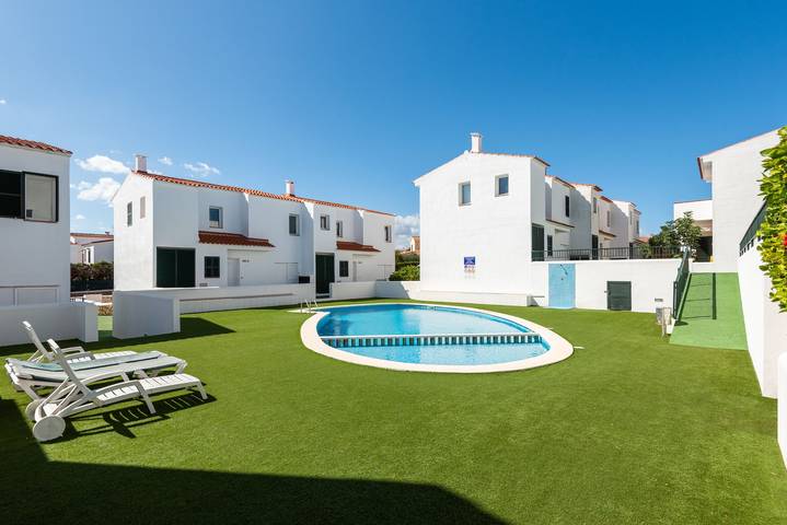 Chalet para 6 personas con balcón/terraza in Arenal d'en Castell, Es Mercadal