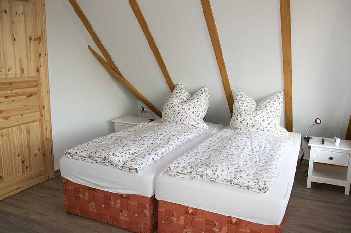 Ferienhaus für 4 Personen, mit Garten und Balkon in Neukalen - 2