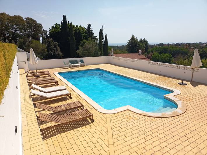 Room 'Caramujeira Guest House  1 -' with Sea View, Shared Pool and Wi-Fi in Faro District