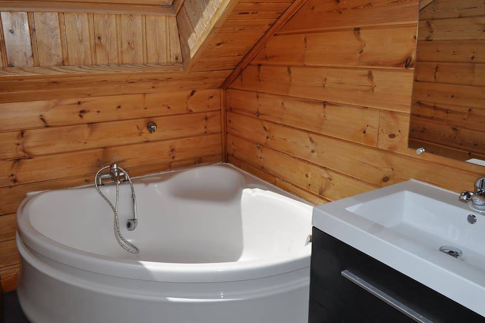 Ecrin prachtig chalet met uitzicht op het meer, uitgerust voor gehandicapten - sauna - wifi. in Gérardmer, Parc naturel régional des Ballons des Vosges