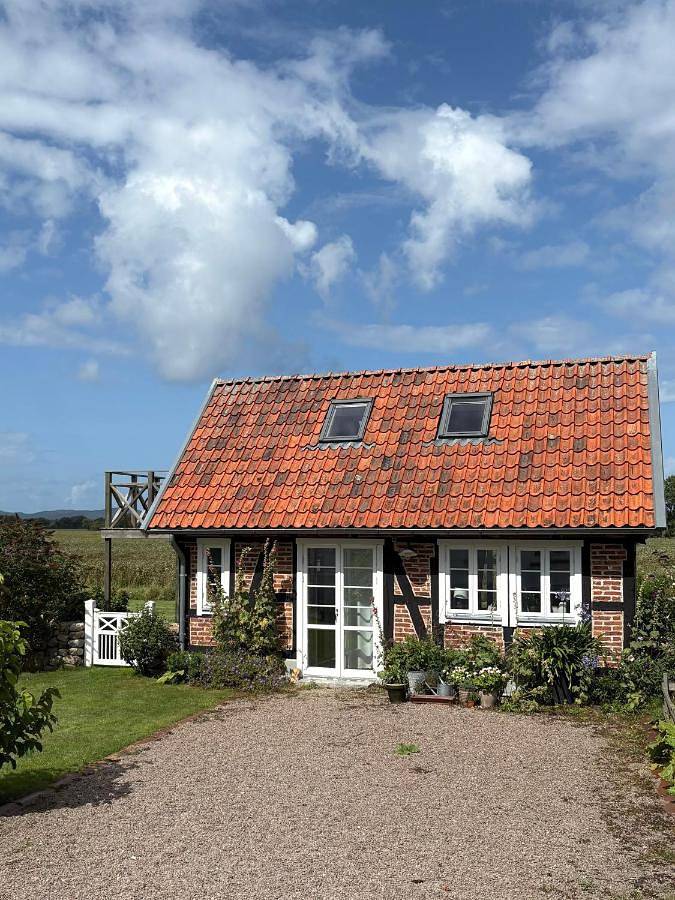 Hus för 4 Personer, med bastu samt trädgård och utsikt i Höganäs