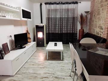 Location de vacances pour 8 personnes, avec balcon et jacuzzi, adapté aux familles à Alcañiz