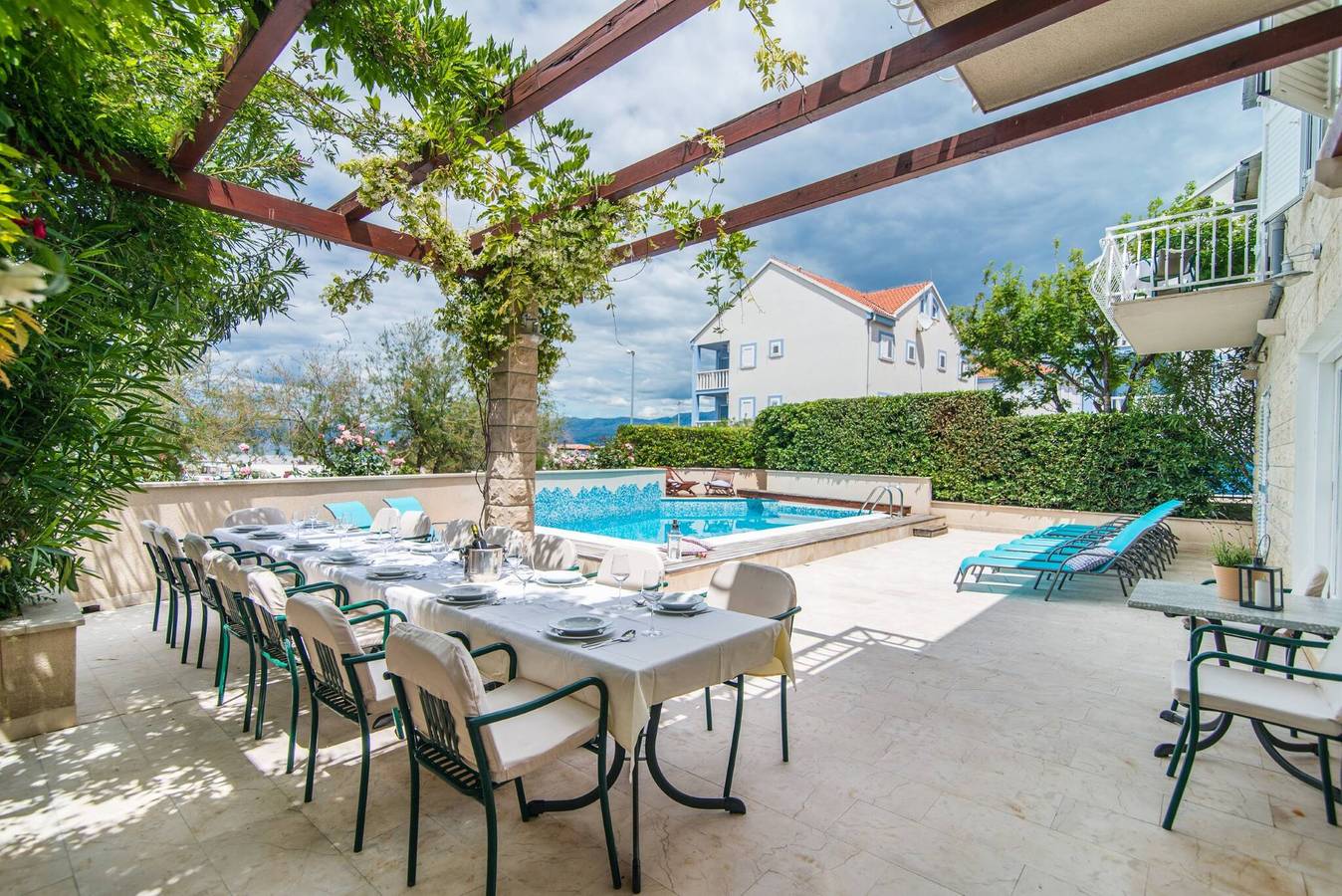 Luxury Seafront Villa Casa Mare Brač Heated Pool in Mirca, Supetar