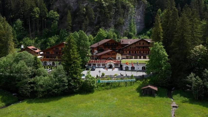 Hôtel pour 4 personnes, avec Balcon et Terrasse ainsi que Jacuzzi et Jardin à Kandersteg